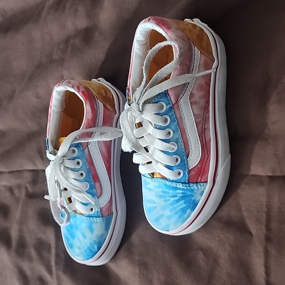 Kids tie dye vans